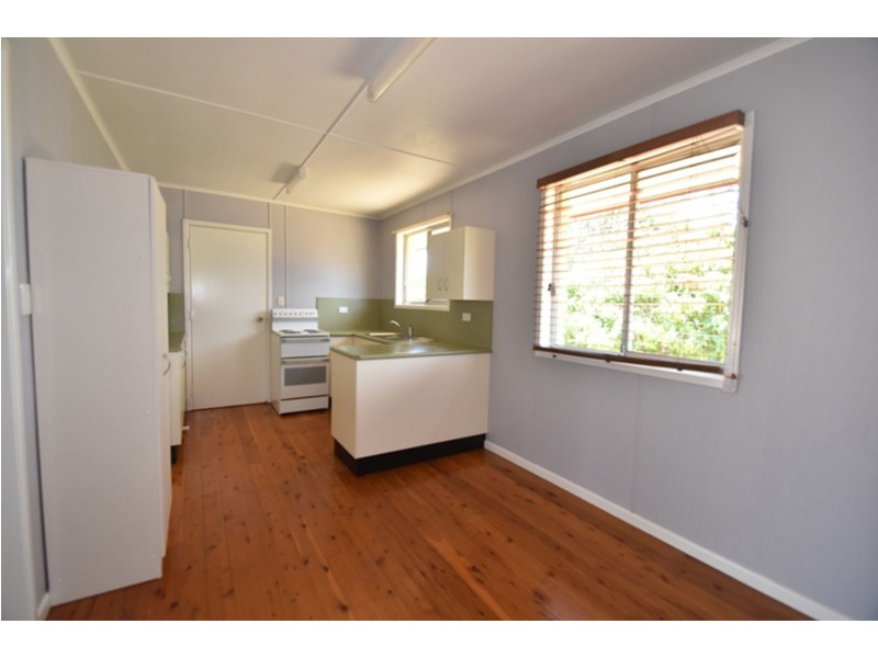 64 Sardon Street, Centenary Heights QLD 4350
