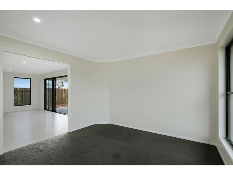 1 Milford Street, Westbrook QLD 4350
