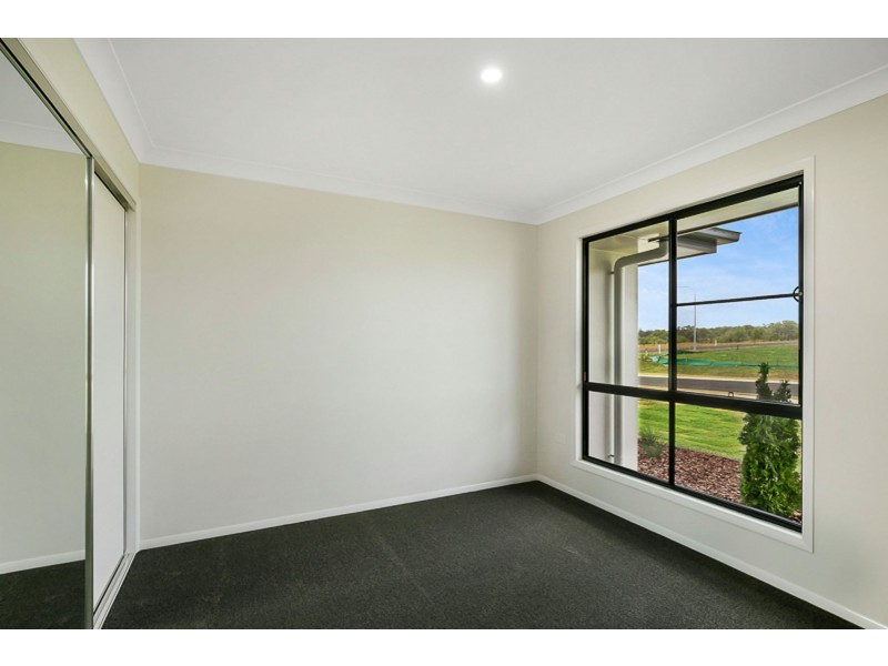 1 Milford Street, Westbrook QLD 4350