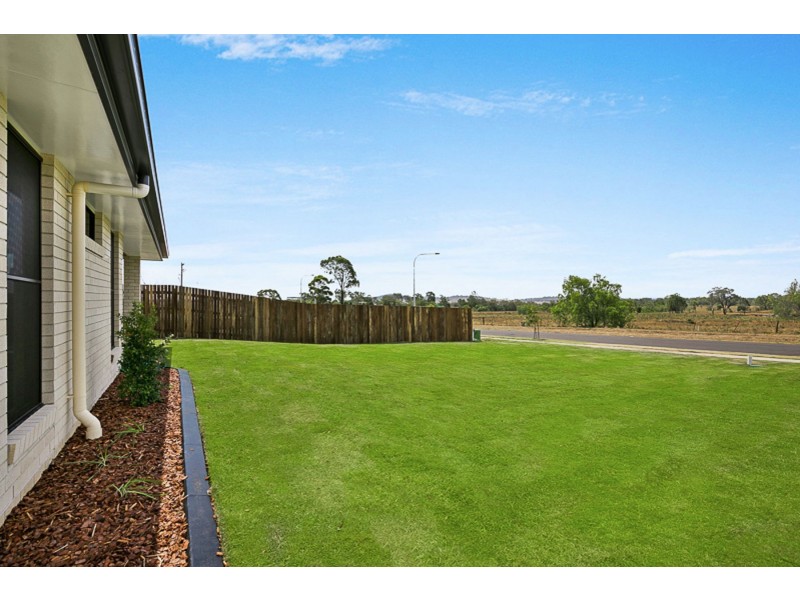 1 Milford Street, Westbrook QLD 4350