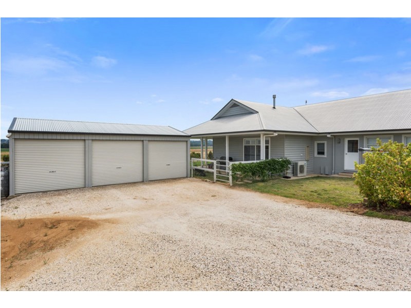 17 Condavale Drive, Rosenthal Heights QLD 4370