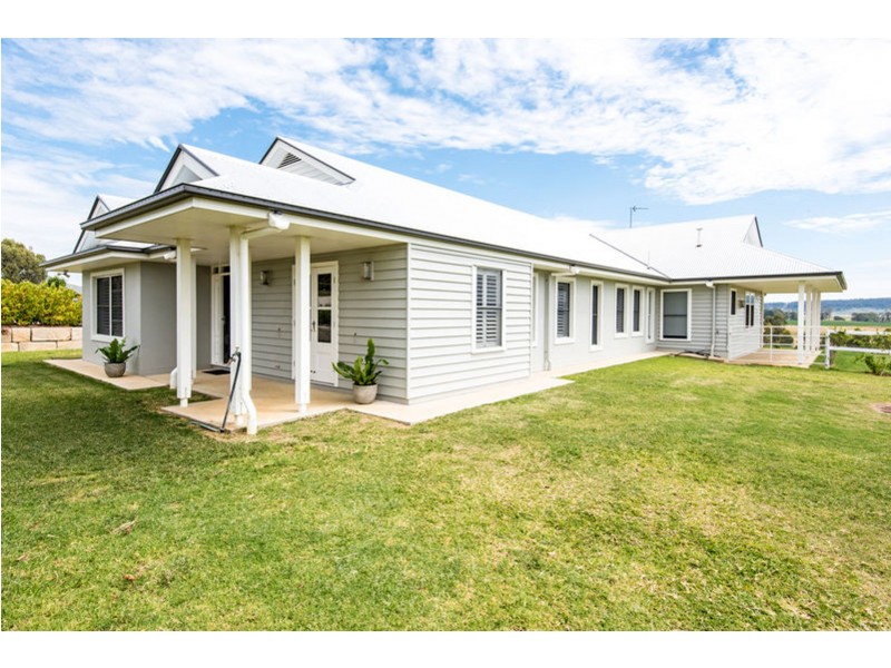 17 Condavale Drive, Rosenthal Heights QLD 4370
