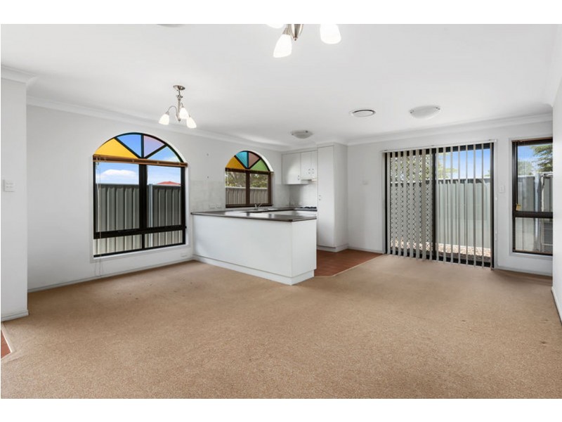 1/261 North Street, Wilsonton Heights QLD 4350