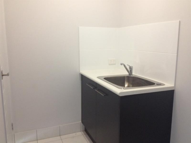 2/412A Mackenzie Street, Middle Ridge QLD 4350