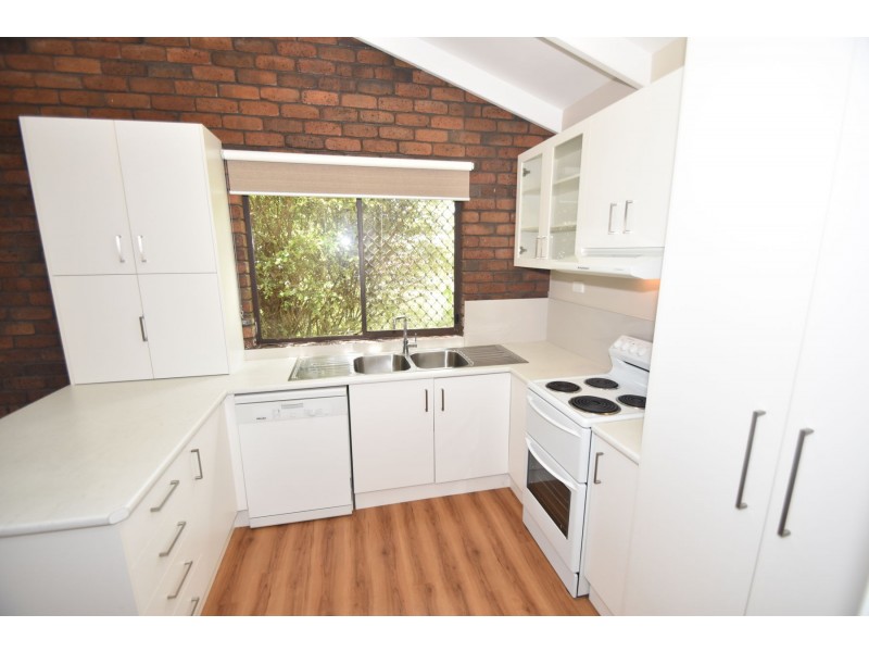 1/183 Ramsay Street, Centenary Heights QLD 4350