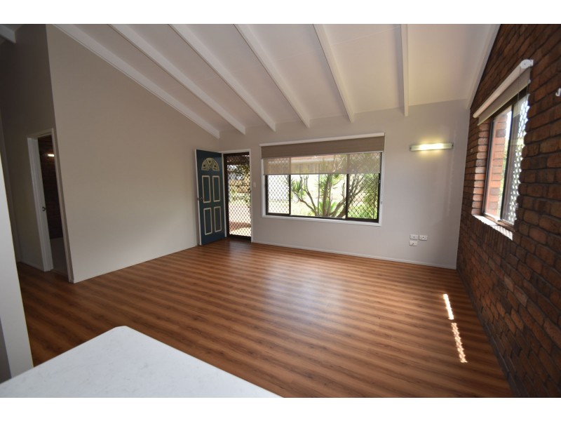 1/183 Ramsay Street, Centenary Heights QLD 4350