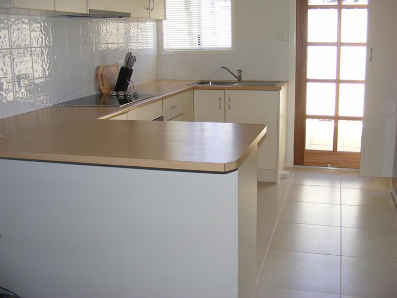 4/267A Geddes Street, Centenary Heights QLD 4350