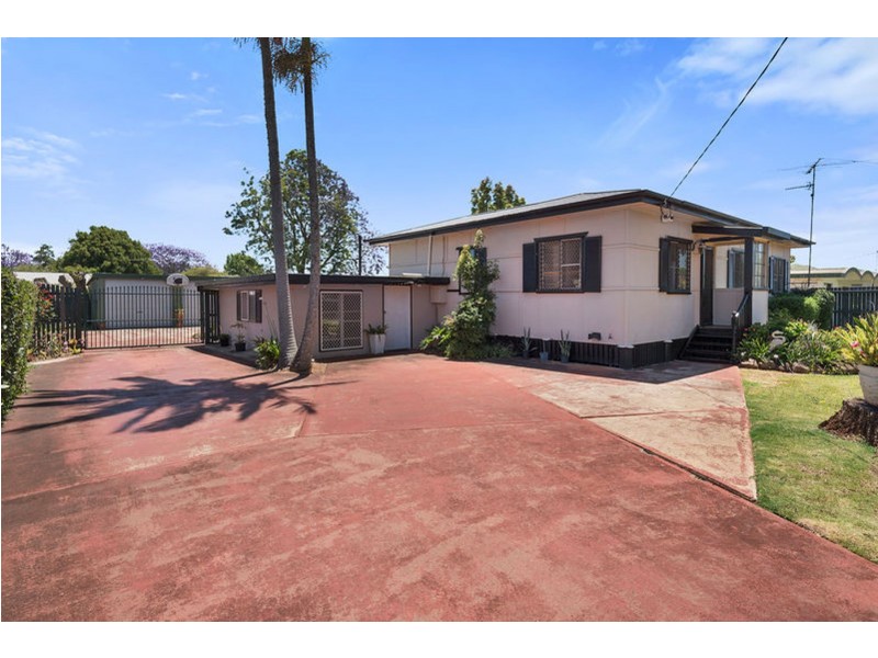 67 Cortess Street, Harristown QLD 4350
