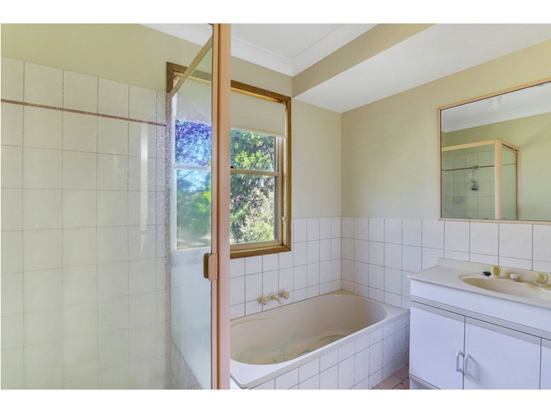 1 Tracey Street, Rangeville QLD 4350