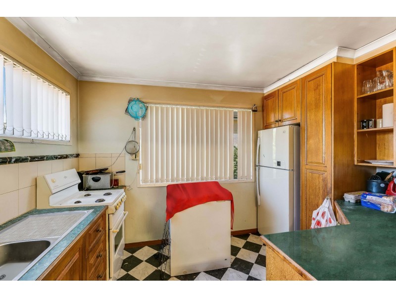 102 Holberton Street, Newtown QLD 4350