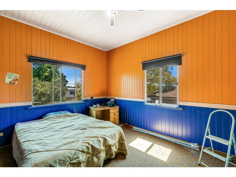 102 Holberton Street, Newtown QLD 4350