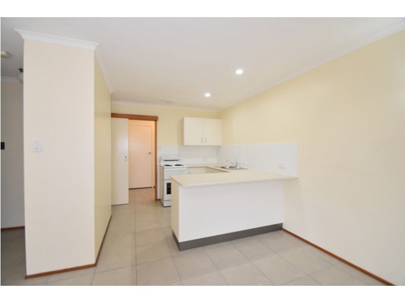2/756 Ruthven Street, South Toowoomba QLD 4350