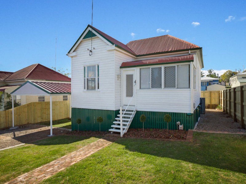 9 Kelfield Street, North Toowoomba QLD 4350