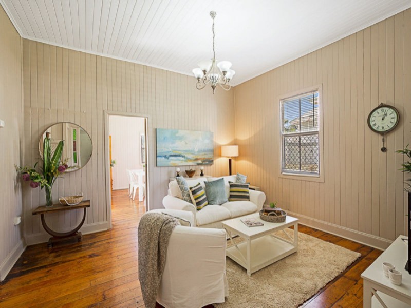 9 Kelfield Street, North Toowoomba QLD 4350