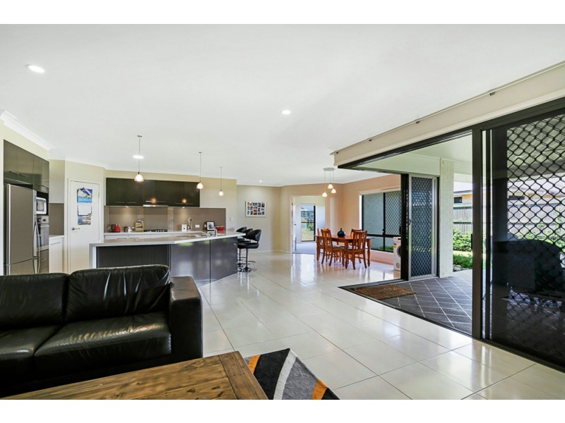 52 Edwin Street, Westbrook QLD 4350