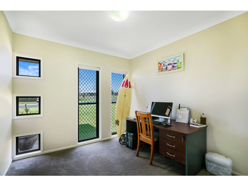 52 Edwin Street, Westbrook QLD 4350