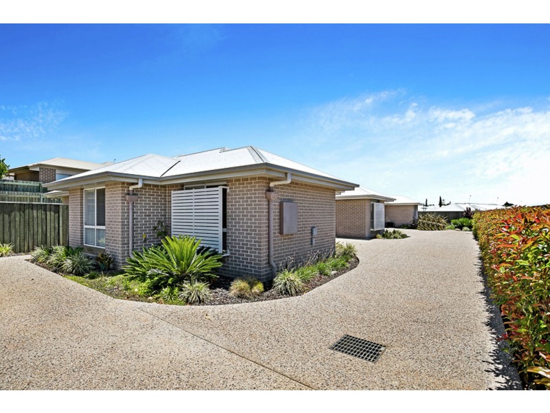 5 Nabiac Close, Kearneys Spring QLD 4350