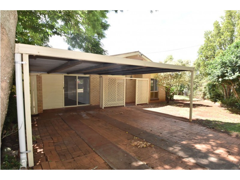 4 Judith Court, Harristown QLD 4350