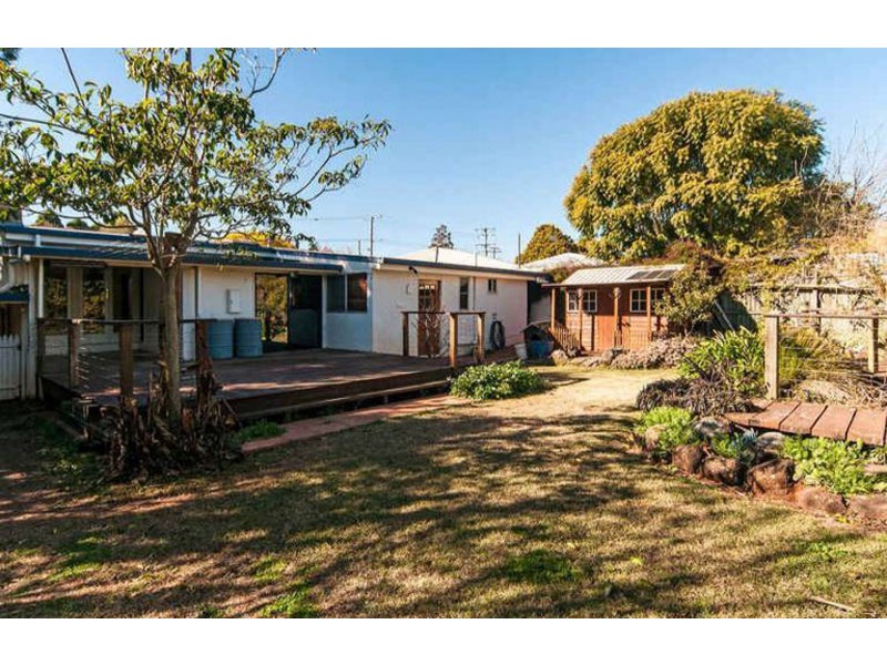 15 View Street, South Toowoomba QLD 4350