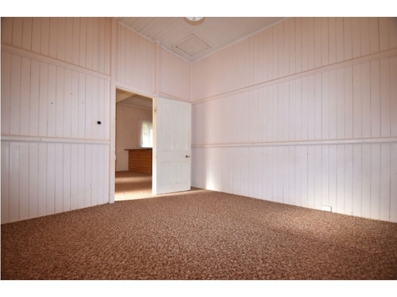 86 Lindsay Street, East Toowoomba QLD 4350