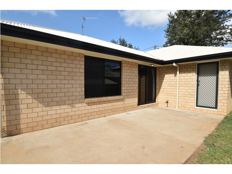 33 Doyle Street, Harlaxton QLD 4350