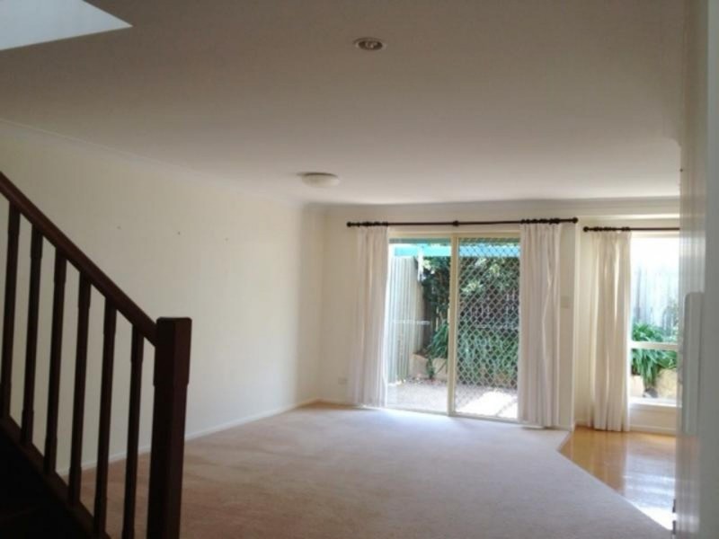 3/330 Hume Street, Centenary Heights QLD 4350