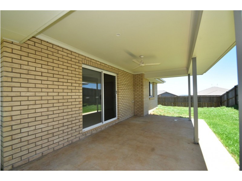 68 Wandsworth Street, Cranley QLD 4350