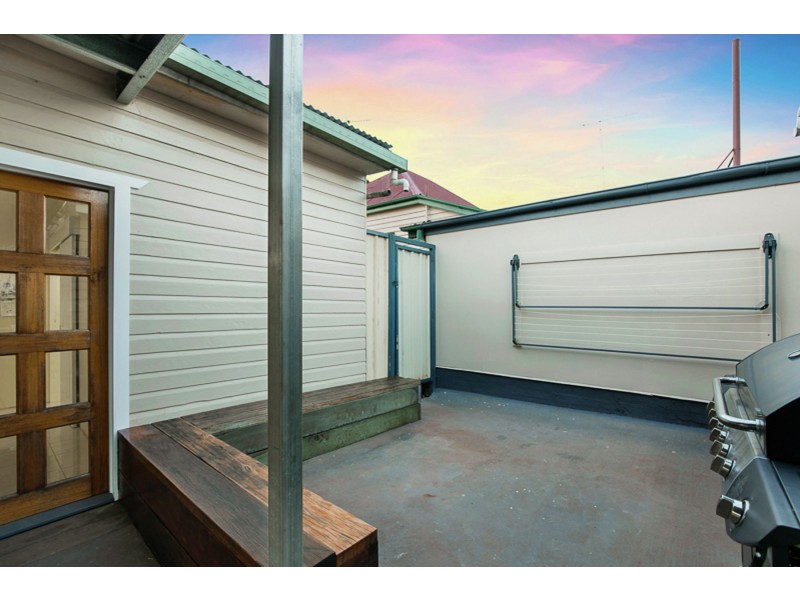 10 Raff Street, North Toowoomba QLD 4350