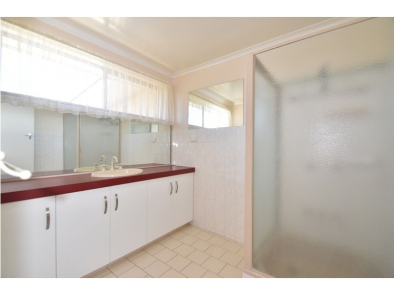 25 Jean Street, Harristown QLD 4350