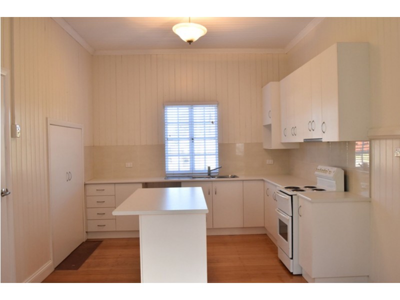 12 John Street, East Toowoomba QLD 4350