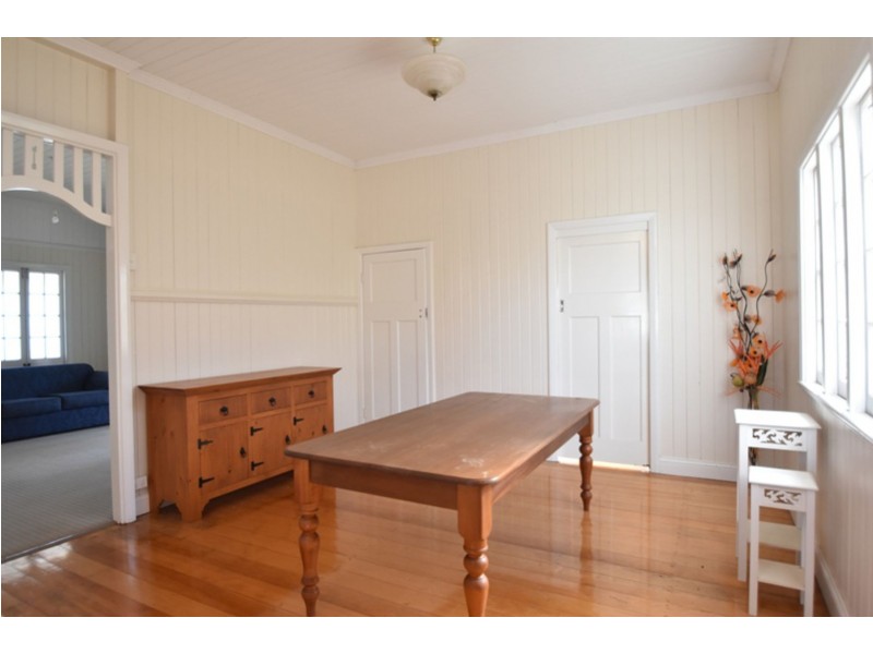 12 John Street, East Toowoomba QLD 4350