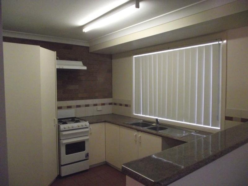 12/248 James Street, Harristown QLD 4350