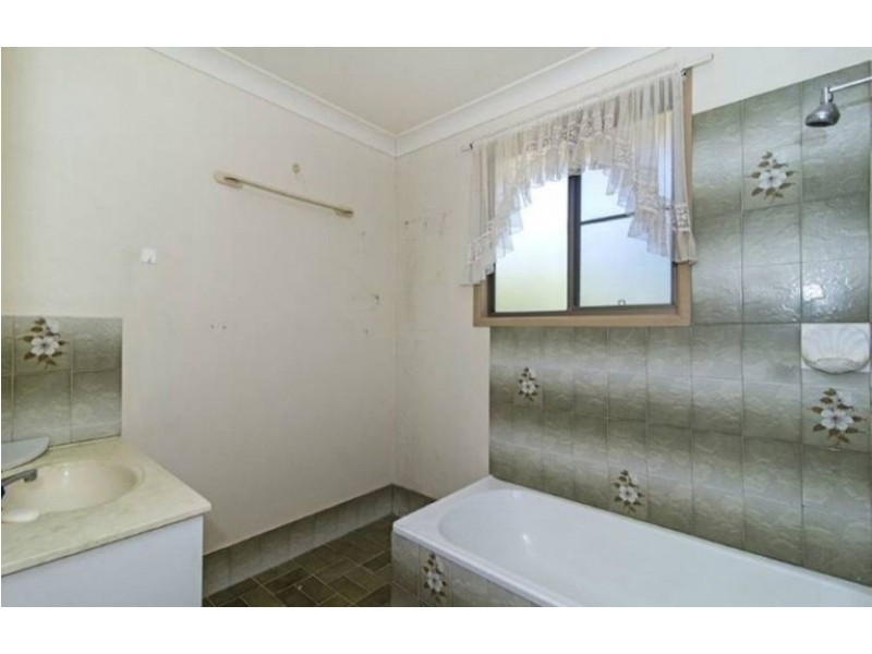 59 Wine Drive, Wilsonton Heights QLD 4350