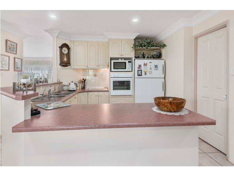 7 Buckle Court, Middle Ridge QLD 4350