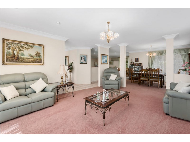 7 Buckle Court, Middle Ridge QLD 4350