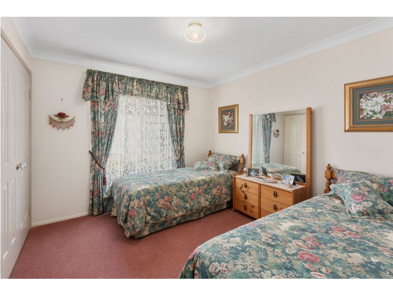 7 Buckle Court, Middle Ridge QLD 4350