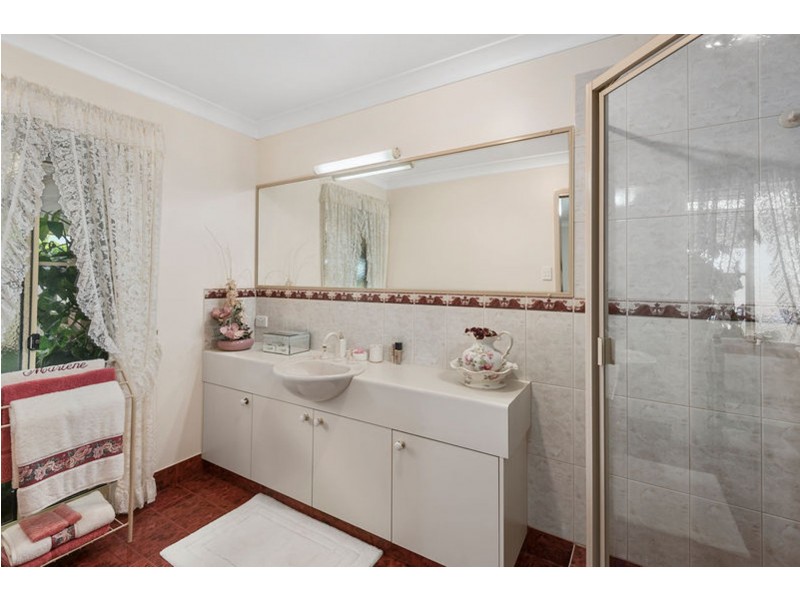 7 Buckle Court, Middle Ridge QLD 4350