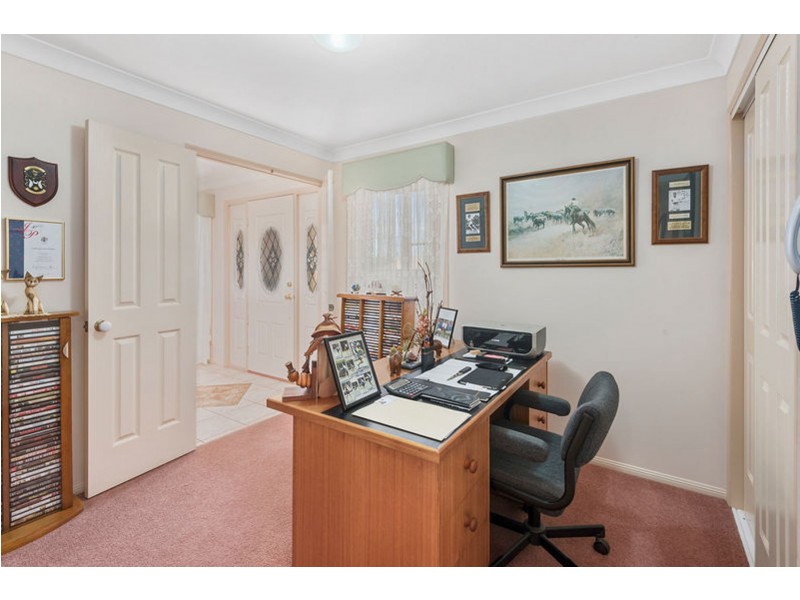 7 Buckle Court, Middle Ridge QLD 4350