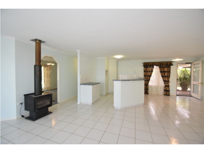 17 McDougall Court, Wyreema QLD 4352