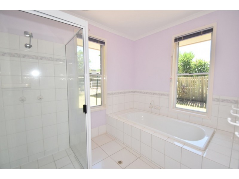 17 McDougall Court, Wyreema QLD 4352