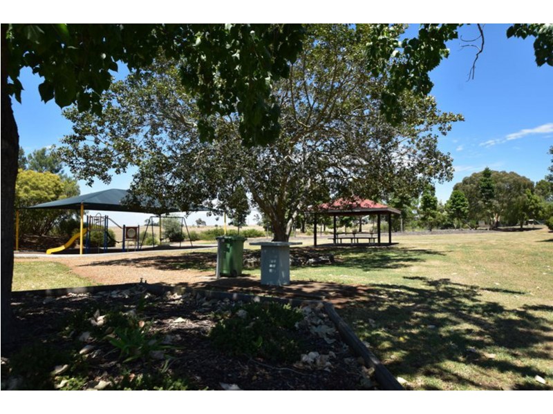 17 McDougall Court, Wyreema QLD 4352