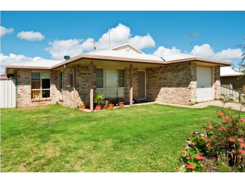 10 Gouldson Drive, Kearneys Spring QLD 4350