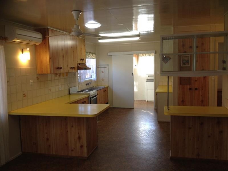 15 Sprott Street, Wilsonton QLD 4350