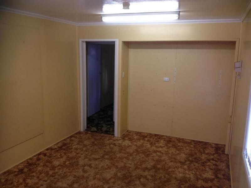 15 Sprott Street, Wilsonton QLD 4350