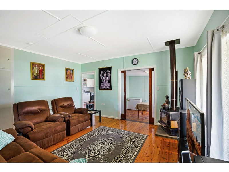 7 McLeish Street, Harristown QLD 4350