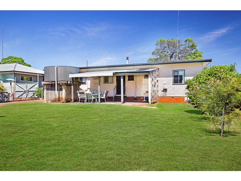 7 McLeish Street, Harristown QLD 4350