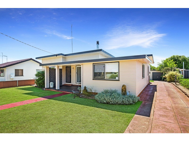 7 McLeish Street, Harristown QLD 4350