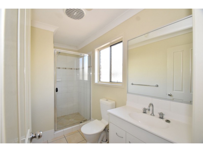 5 Cuttaburra Crescent, Glenvale QLD 4350