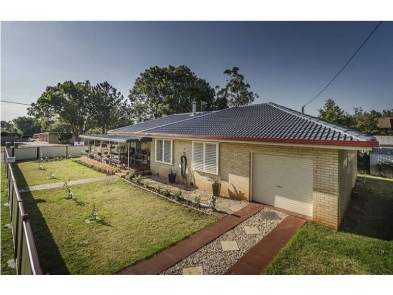 19 Erbacher Street, Centenary Heights QLD 4350