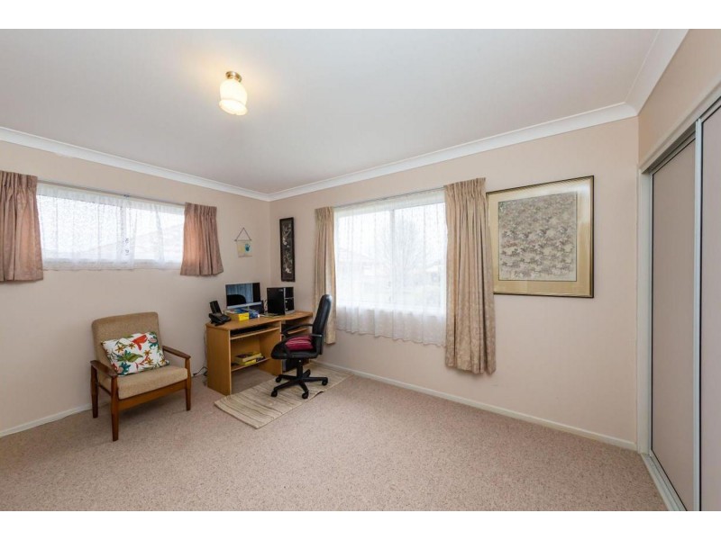 13-15 Chifley Court, Middle Ridge QLD 4350